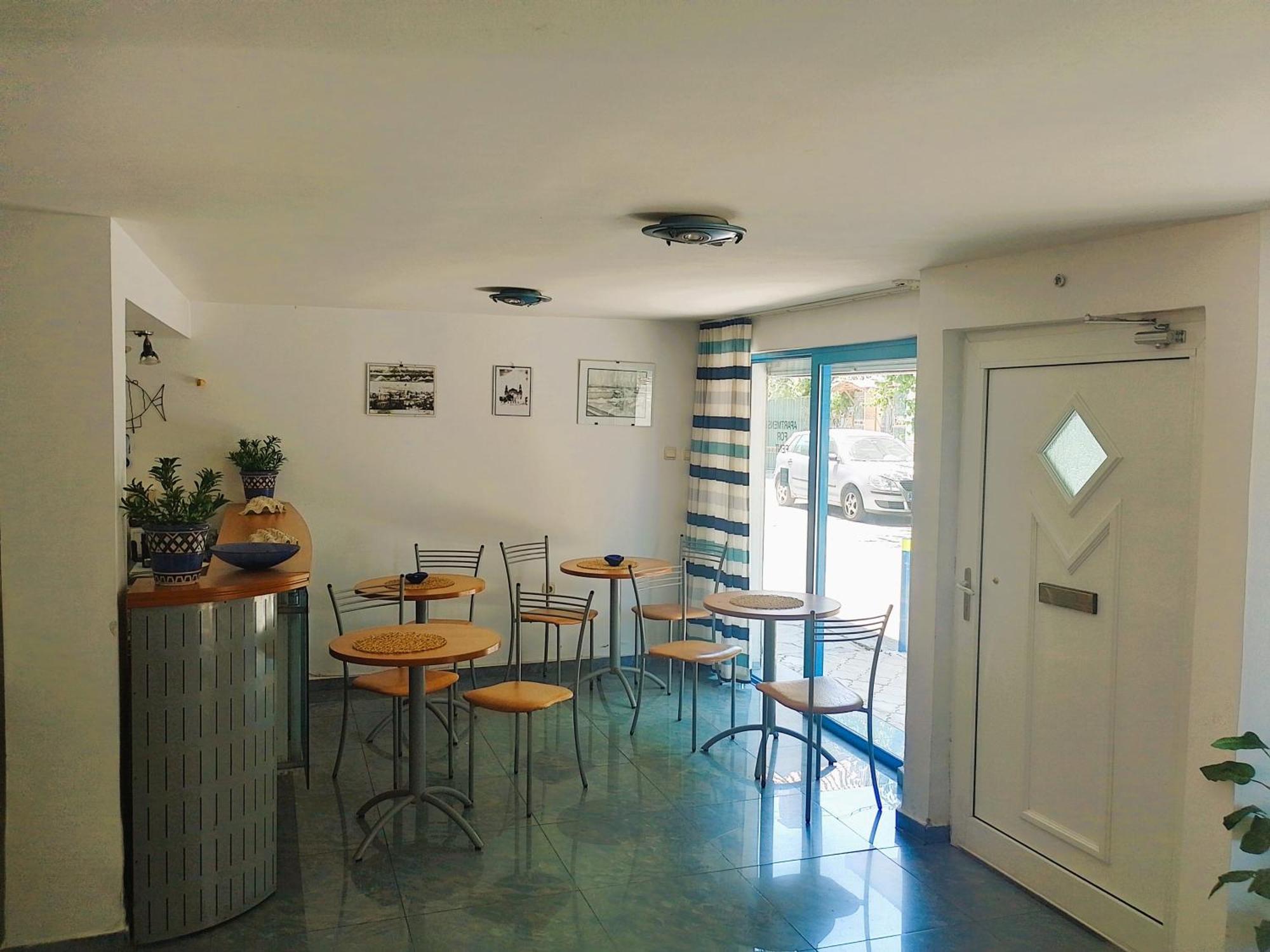 Lira Sto Apartments Поморие Екстериор снимка