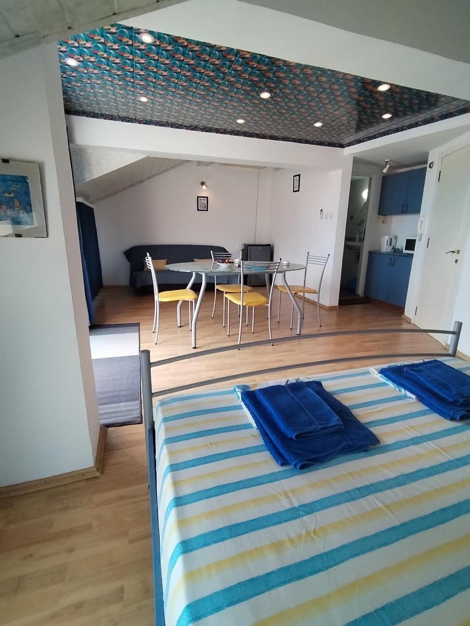 Lira Sto Apartments Поморие Екстериор снимка