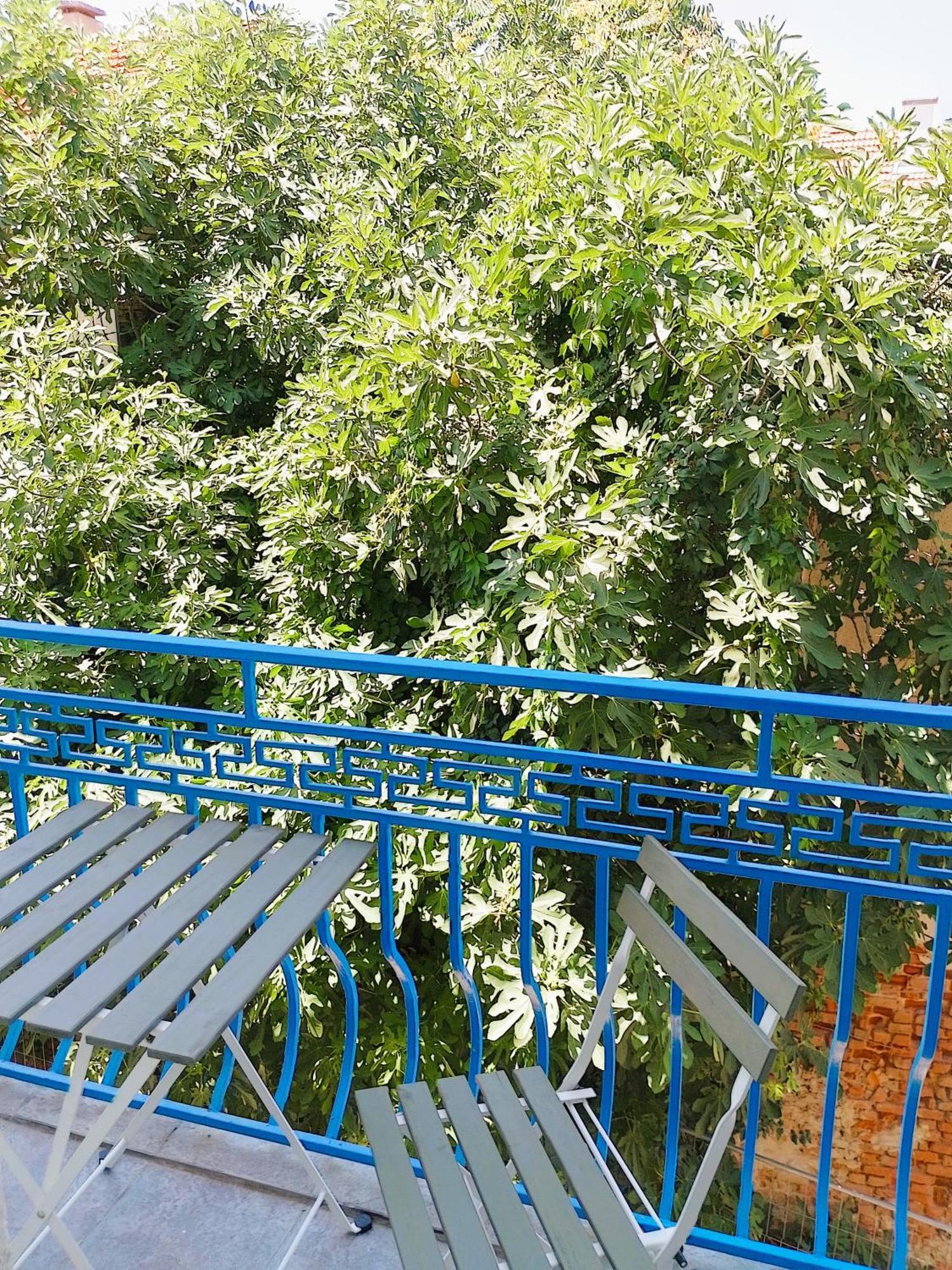 Lira Sto Apartments Поморие Екстериор снимка