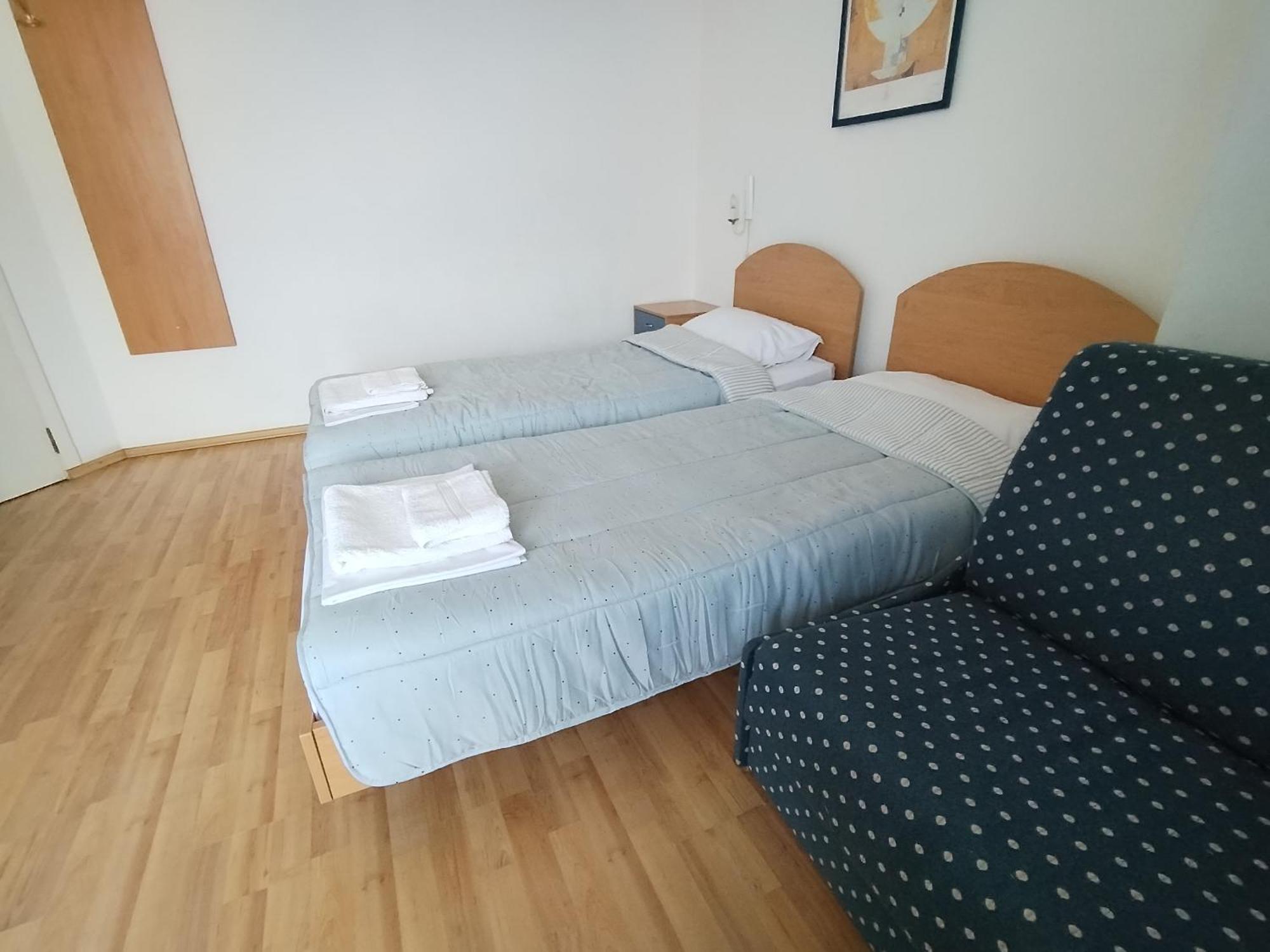 Lira Sto Apartments Поморие Екстериор снимка