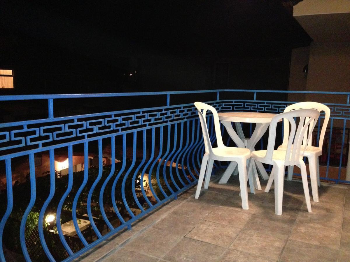 Lira Sto Apartments Поморие Екстериор снимка